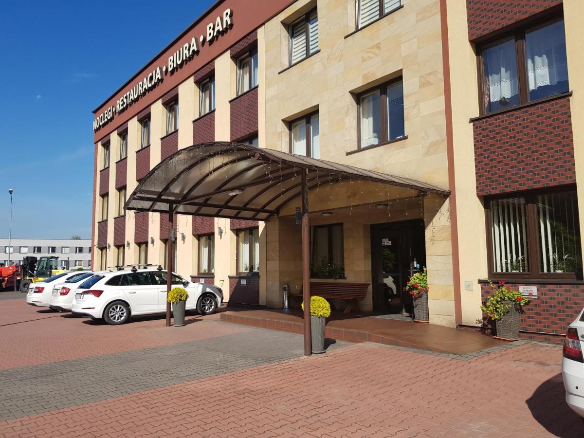 Gosciniec Biznesowy Hostel Dąbrowa Górnicza Екстериор снимка