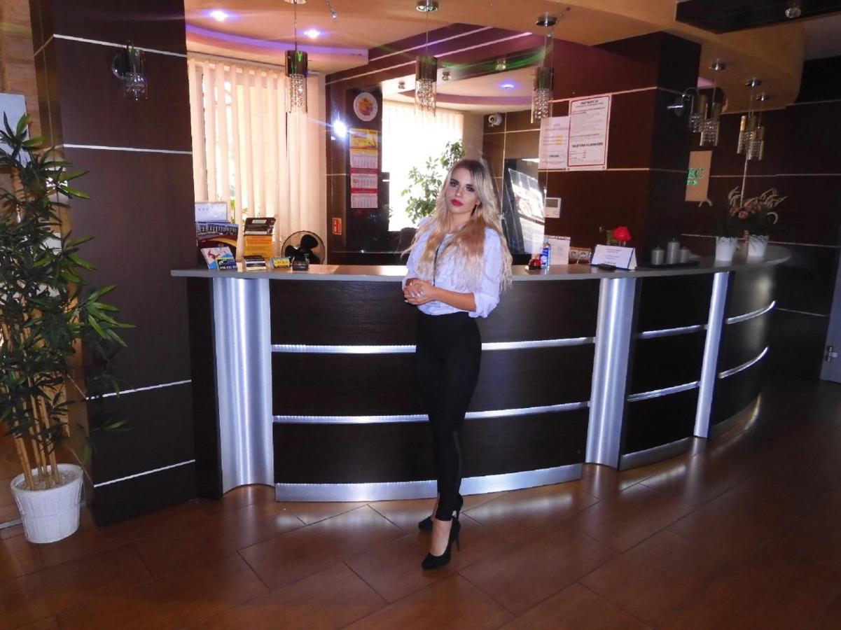 Gosciniec Biznesowy Hostel Dąbrowa Górnicza Екстериор снимка