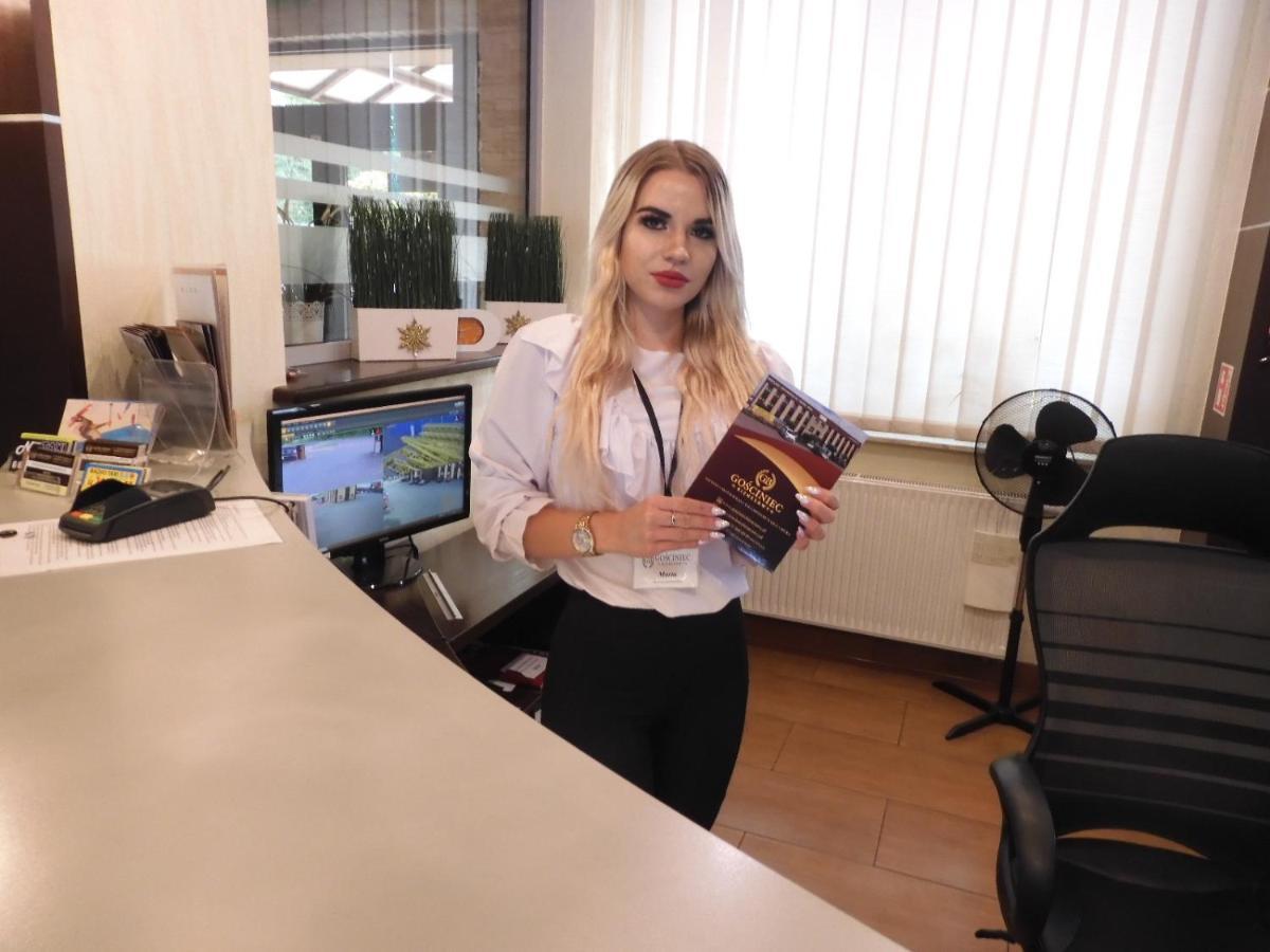 Gosciniec Biznesowy Hostel Dąbrowa Górnicza Екстериор снимка